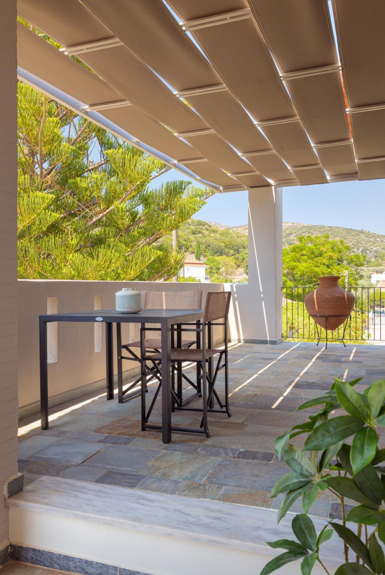 Chariclea Holiday home *